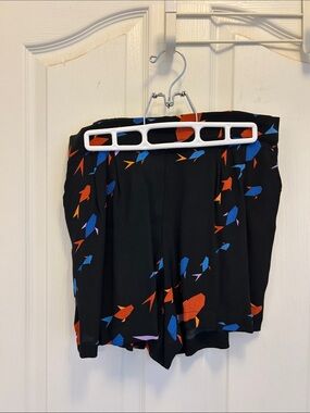 Ava Sky Black Origami Fish Shorts, Small